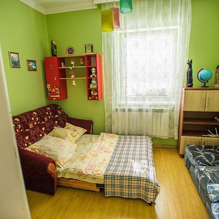 Appartement Lizak à Berehove  Extérieur photo