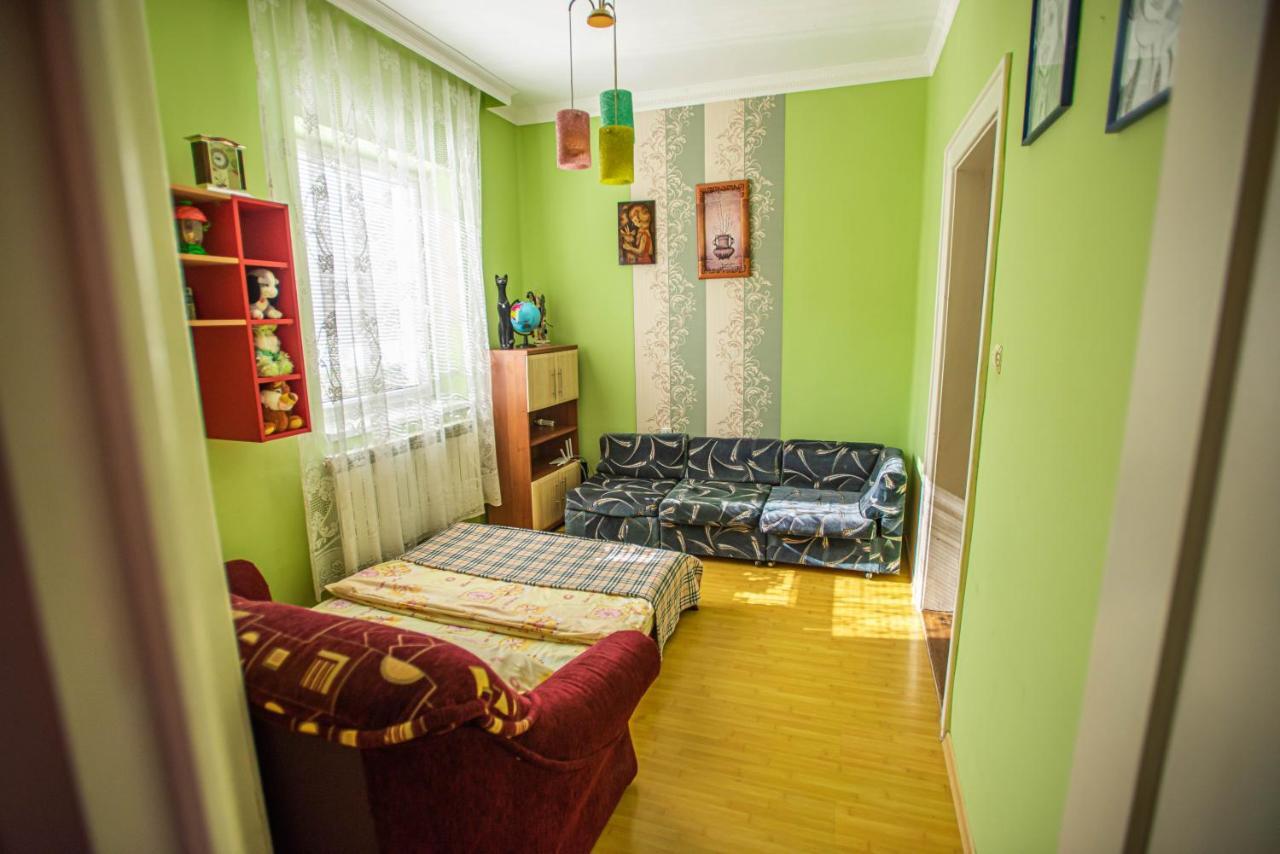 Appartement Lizak à Berehove  Extérieur photo